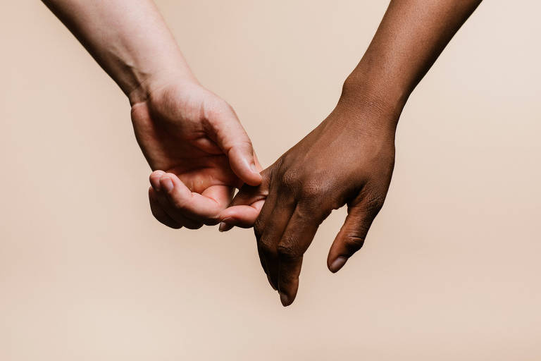 Datafolha: Homens e mulheres pretos são os que mais percebem influência da cor da pele em relacionamentos