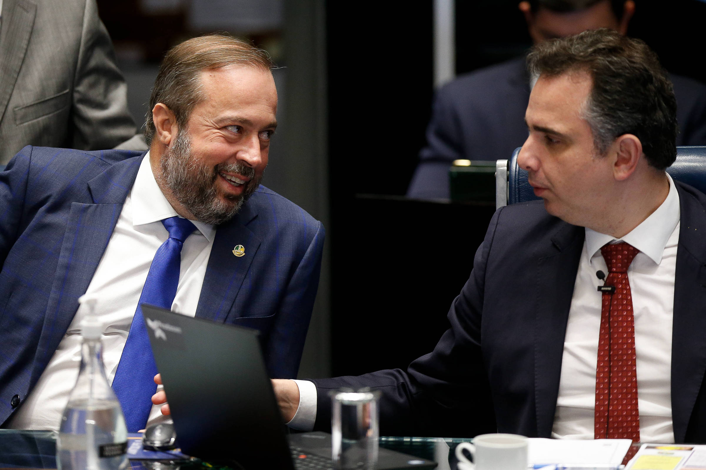 Pacheco e Silveira levarão levarão a Lula proposta de técnicos para dívida de MG