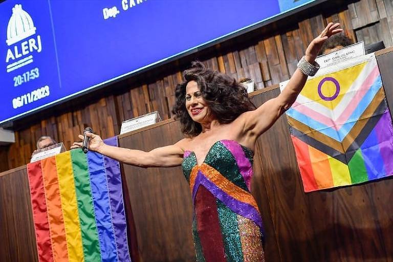 Após Assembleia do Rio negar medalha a grupo LGBTQIA+, deputado leva drags ao plenário