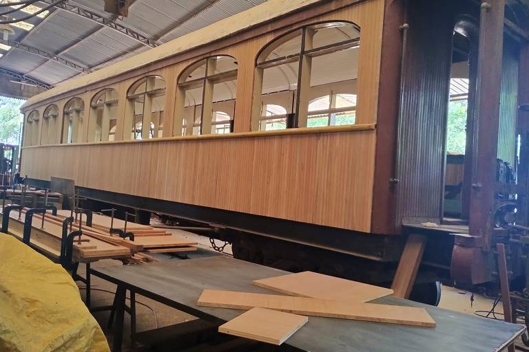 Vagão ferroviário da Noroeste do Brasil é restaurado em Campinas