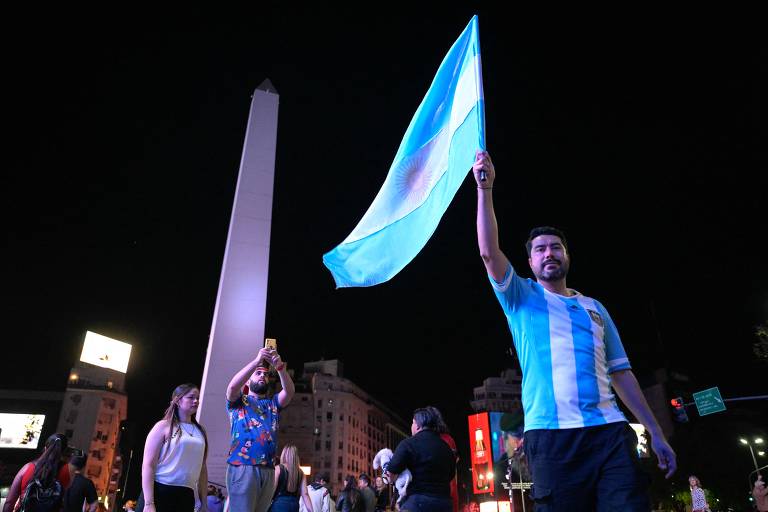 Veja imagens da vitória de Javier Milei nas eleições argentinas