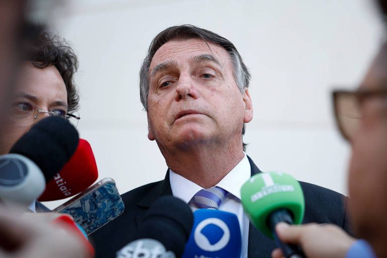 Bolsonaro compara eleição em SP a 'jogo de War' e indica ex-chefe da Rota para vice de Nunes