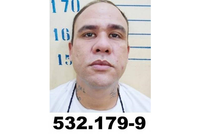 NOME: Renan Amorim Peixoto
APELIDO: Russo/Hafat
HISTÓRICO: suspeito de tráfico internacional de drogas, via portos, foi alvo de denúncia do MPF na operação "BRABO". Suspeito de enviar drogas da Bolívia e Colômbia para Europa. Também foi acusado de tentar matar um policial militar do Guarujá.
DATA DA SOLTURA: 16/03/2022
COMO: excesso de prazo da prisão preventiva, segundo determinação da Justiça
SITUAÇÃO ATUAL: em liberdade
DEFESA: A defesa foi procurada pela reportagem, mas não respondeu