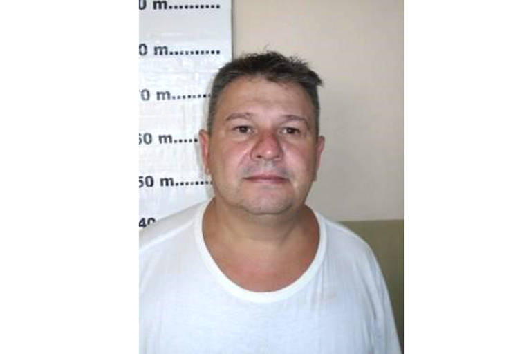 NOME: Manoel Nogueira Neto de Mendonça
APELIDO: desconhecido
HISTÓRICO: Um dos alvos da operação "Cactus", da Polícia Civil de SP, em abril de 2019. Era suspeito de ser integrante de grupo de matadores de aluguel no Ceará que, para fugir da polícia, migrou para o estado de São Paulo, passou a atuar no tráfico de drogas.
DATA DA SOLTURA: 22/09/2021
COMO: por excesso de prazo da prisão preventiva
SITUAÇÃO ATUAL: em liberdade
DEFESA: O advogado Wilson Jamberg disse que o acusado é inocente.