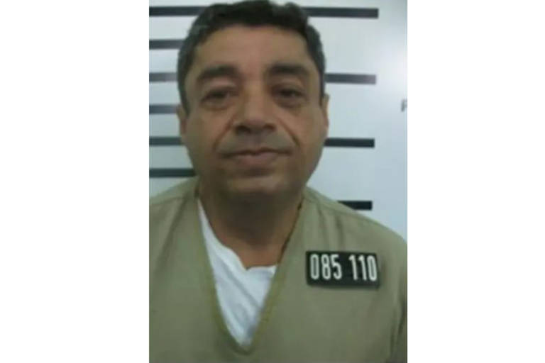 NOME: Pedro Luís da Silva Moraes
APELIDO: o Chacal
HISTÓRICO: Foi beneficiado com a remição de pena por ter lido livros e feito resenhas. Ele foi um dos 21 chefes do PCC transferidos pelo governo paulista para o sistema federal em fevereiro de 2019, após descoberta de plano de resgate
DATA DA SOLTURA: setembro/2023
COMO: cumprimento de pena
SITUAÇÃO ATUAL: em liberdade
DEFESA: A defesa foi procurada pela reportagem, mas não respondeu