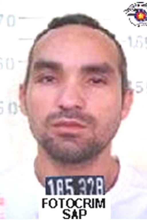 NOME: Francisco Antonio Cesário da Silva
APELIDO: o Piauí
HISTÓRICO: Apontado pela polícia como um dos principais chefes do PCC e maior traficante da favela de Paraisópolis, na zona sul de São Paulo. Tem condenações em crimes como sequestro, roubo, porte de armas e homicídio.
DATA DA SOLTURA: 9/9/2021
COMO: cumprimento de pena
SITUAÇÃO ATUAL: em liberdade
DEFESA: A defesa foi procurada pela reportagem, mas não respondeu