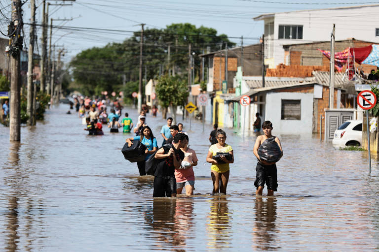 Chuvas provocam destruição no Rio Grande do Sul
