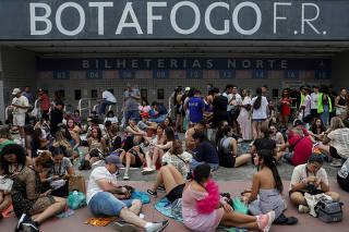 Brazilian Swifties gather in Rio for pop star's delayed concert after extreme heatwave
