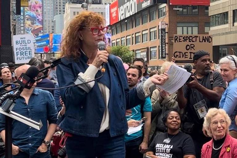 Susan Sarandon em protesto 