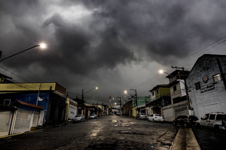 Nuvens carregadas sobre a cidade de São Paulo