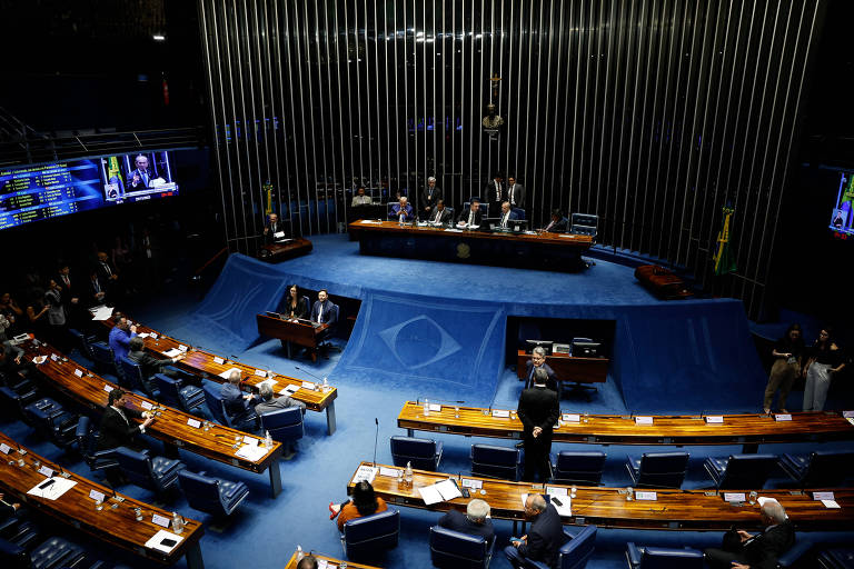 Plenário do Senado Federal durante votação da PEC que limita os poderes do STF (Supremo Tribunal Federal), em Brasília