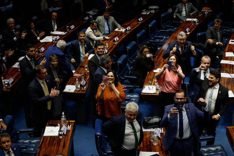 Senado aprova PEC que interfere no STF após ofensiva de Pacheco; texto vai para Câmara