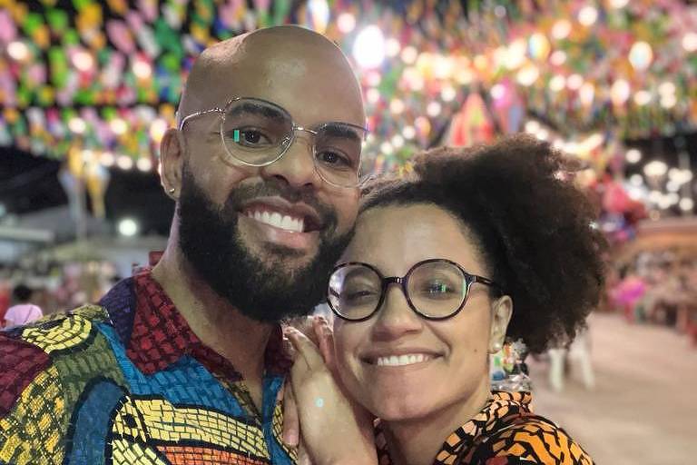 O casal Fábio Rodrigues, 34, (a dir.) e Angelica Souza, 33, (a esq.) durante viagem a São Luís (MA)