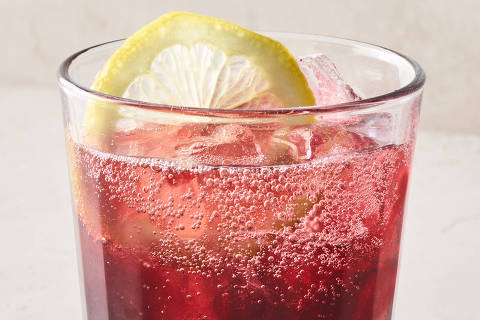 A tinto de verano in New York, June 23, 2023. The irresistible combination of red wine and citrusy soda has been a longtime favorite in Spain Ñ and itÕs perfect for at-home bars, too. Food styled by Maggie Ruggiero. (James Ransom/The New York Times) ORG XMIT: XNYT0506