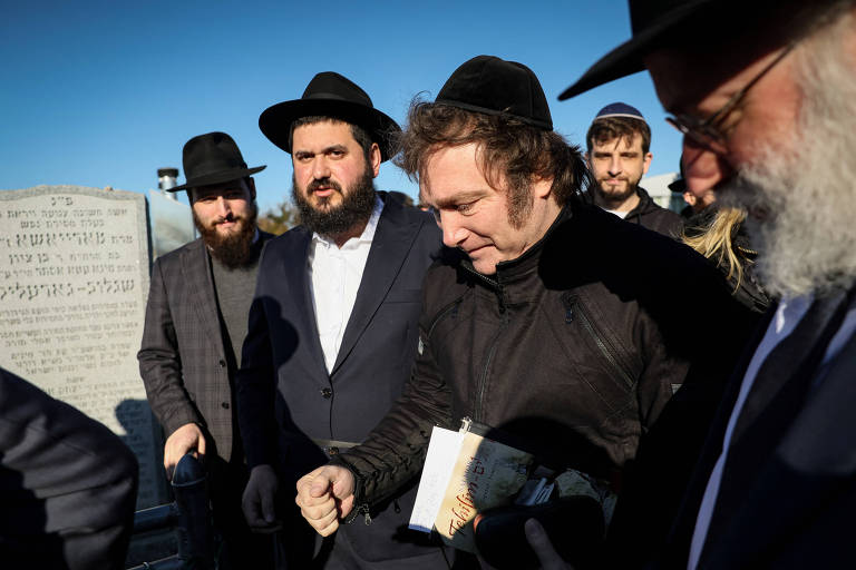 Milei visita túmulo de rabino em viagem 'espiritual' a Nova York