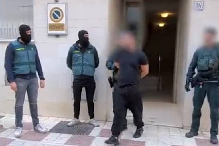Brasileiros são detidos pela polícia na Espanha por suspeita de vinculação com o Estado Islâmico