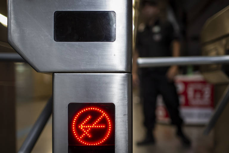 Justiça determina que Metrô opere com 100% da capacidade no pico em caso de greve