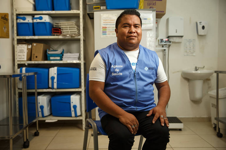 Gamar Antônio Abaduca Vera, 37, indígena venezuelano que atua como agente de saúde