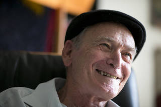 O escritor Bernardo Kucinski, 76, que lanca o livro de contos; Voce Vai Voltar pra Mim e Outros Contos (Cosac Naify);  no qual aborda a ditadura.