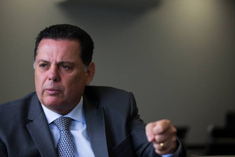 Ele se elegeu governador pela primeira vez, em 1998, sendo reeleito em 2002; depois, foi governador de Goiás de 2011 a 2018