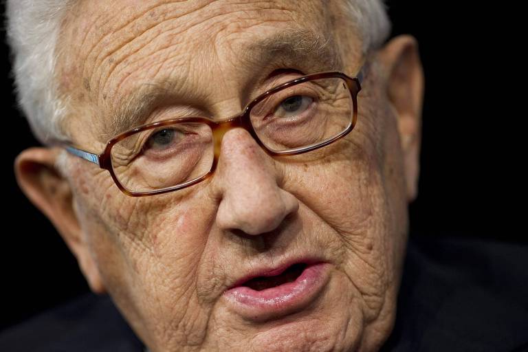 Zoom do rosto do ex-secretário de Estado Henry Kissinger, durante fala no Washington Ideas Forum 2011, em Washington, DC