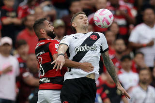 Brasileiro Championship - Flamengo v Vasco da Gama