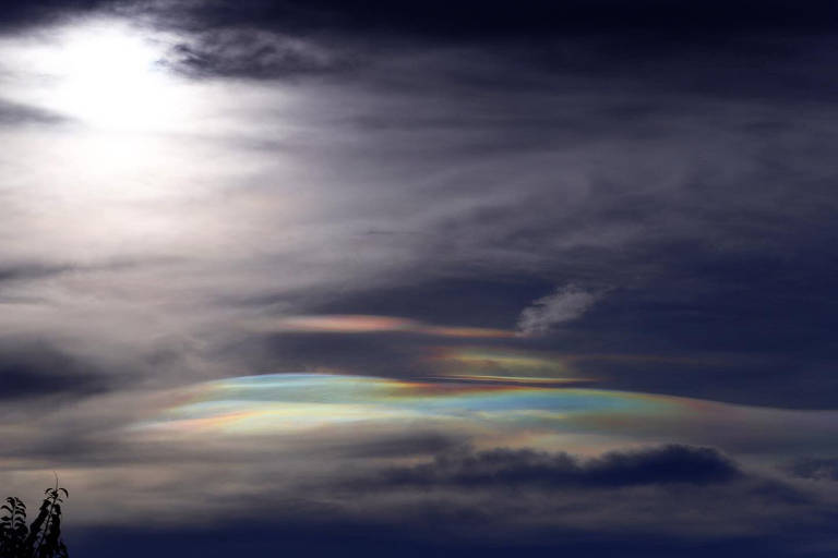 Veja imagens da nuvem iridescente em Foz do Iguaçu 
