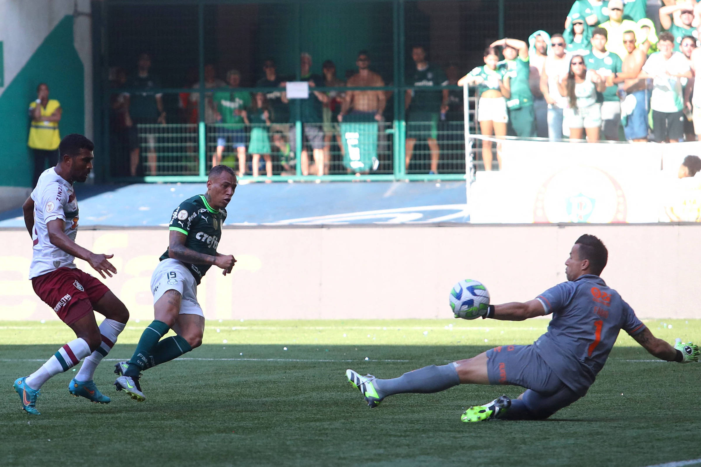 Onde vai passar o jogo do PALMEIRAS X FLUMINENSE hoje (03/12