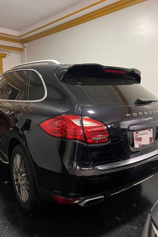 Veículo de luxo apreendido