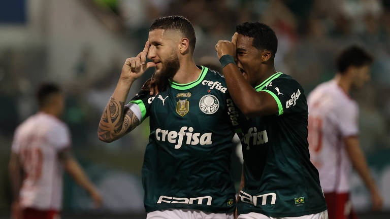 Zé Rafael festeja gol em vitória sobre o Internacional por 3 a 0
