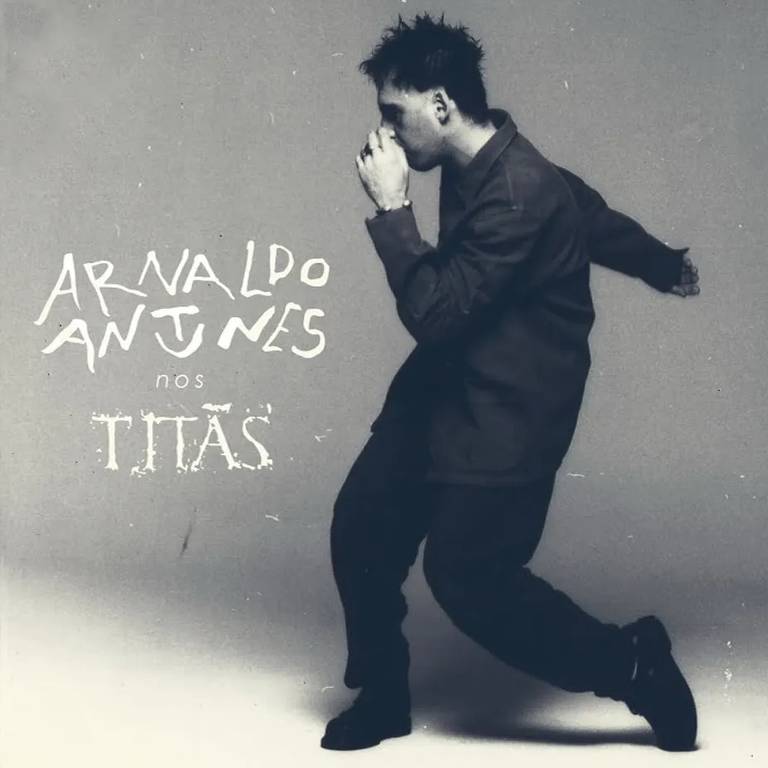 Capa da coletânea 'Arnaldo Antunes nos Titãs', lançada pela Warner