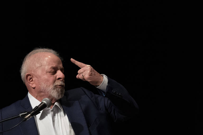 O presidente Lula durante discurso em evento no BNDES, no Rio, na quarta (6)