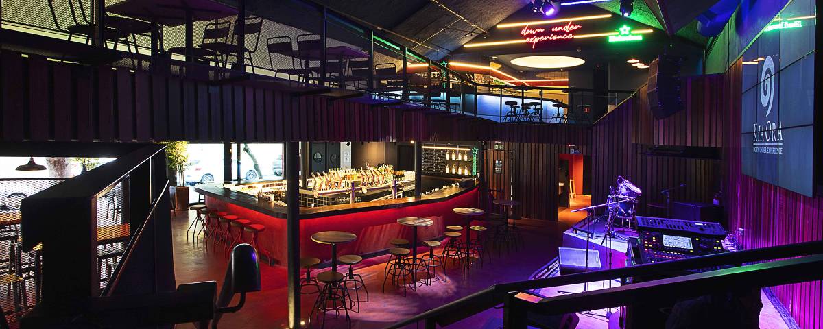 Ambiente do bar Kia Ora
