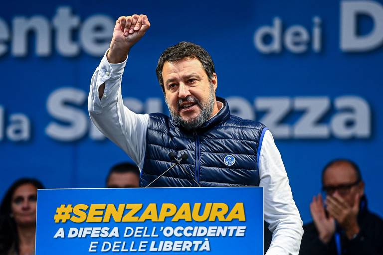O ministro da Infraestrutura e vice-premiê da Itália, Matteo Salvini, é um dos políticos da ultradireita europeia com maior exposição; líder do partido Liga Norte, apoiou a eleição da primeira-ministra Giorgia Meloni