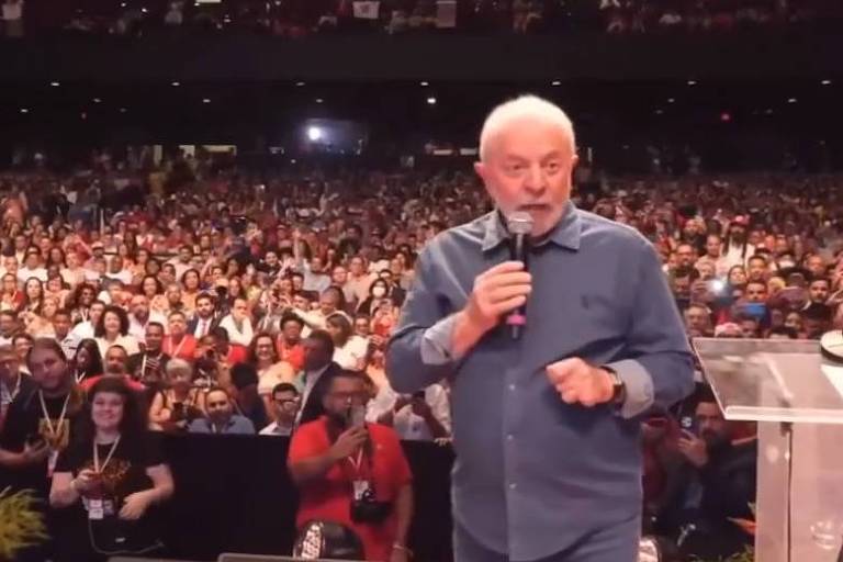 Lula defende que PT busque evangélicos e critica 'briguinhas internas' do partido