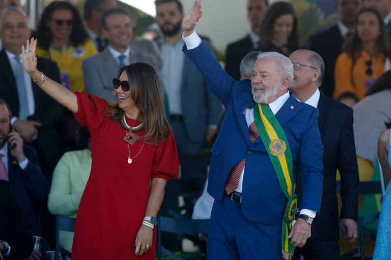 Janja cobra mulheres na política, após Lula demitir ministras e indicar homens ao STF