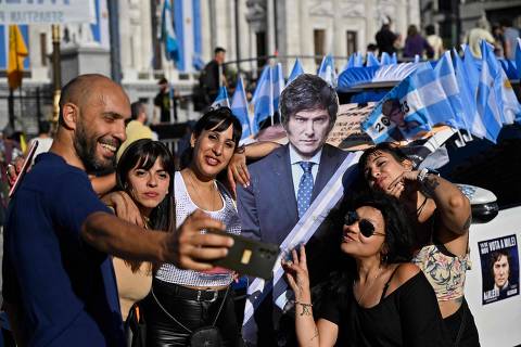 https://f.i.uol.com.br/fotografia/2023/12/10/17022154746575bf32a514d_1702215474_3x2_th.jpg