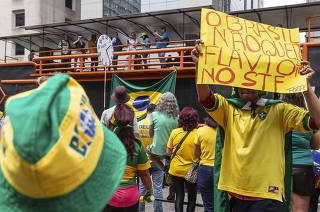 Protesto na av. Paulista contra indicacao do Ministro Flavio Dino ao STF e tambem contra Alexandre de Moraes e contra o governo Lula