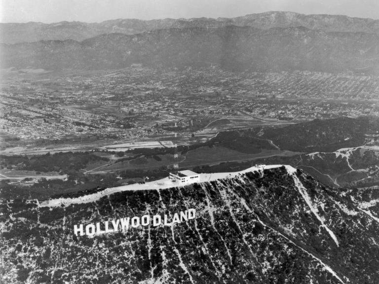Letreiro de Hollywood completa 100 anos e vai ser reformado para
