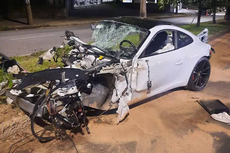 Porsche bate a mais de 250 km/h e deixa um morto em Belo Horizonte