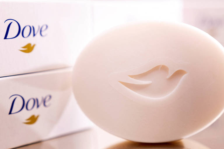 Dona das marcas Dove, Omo e Seda é investigada no Reino Unido por 'exagerar' em produtos ecológicos