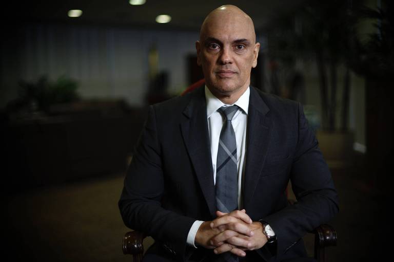 Moraes rebate OAB e mantém restrição de contato entre advogados em ação sobre golpe
