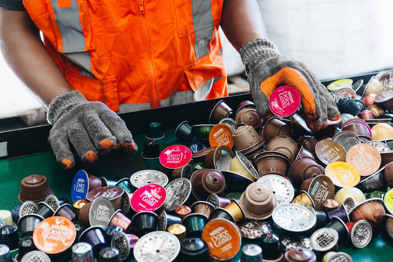 Nestlé precisa aumentar reciclagem de cápsulas e testa recompensas