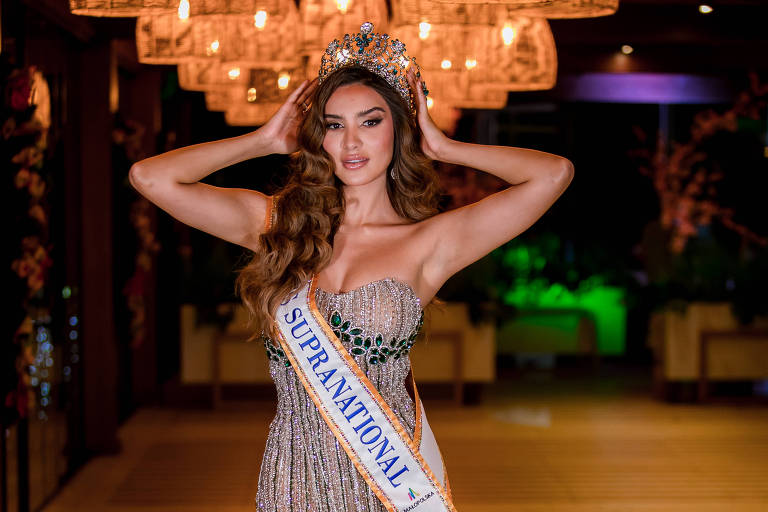 A equatoriana Andrea Aguilera é a Miss Supranational 2023
