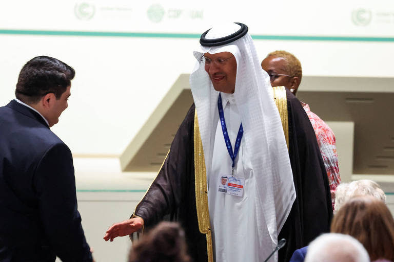 Ministro saudita afirma que acordo da COP28 não impactará produção de petróleo do país