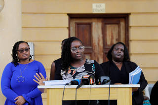 FILE PHOTO: Lawyer Mercy Mutemi speaks during a news conference at the Milimani Law Courts in Nairobi