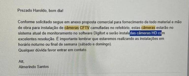 Mensagem de representante de empresa para funcionário da CBF sobre instalação de câmeras clandestinas