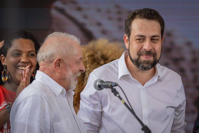 Lula põe Boulos no palanque em agenda de cabo eleitoral e provoca Nunes e Tarcísio
