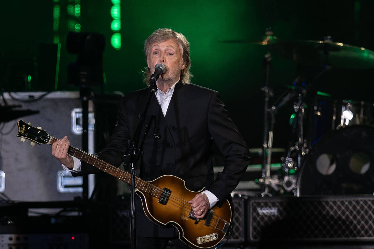 Aos 81 anos, Paul Mccartney encerra turnê no Brasil com um até a