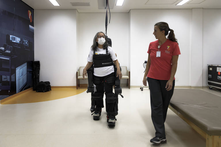 Helena treina os primeiros passos com o Atalante X